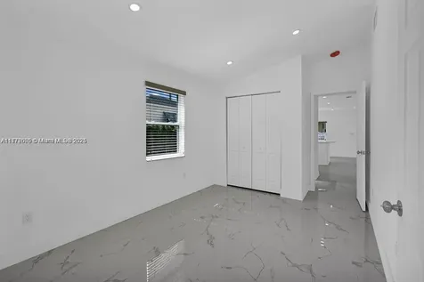 2254 NW 58th Street Miami FL 33142
