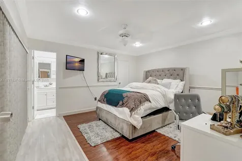 3842 SW 68th Avenue Miramar FL 33023