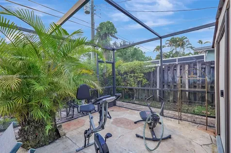 3842 SW 68th Avenue Miramar FL 33023