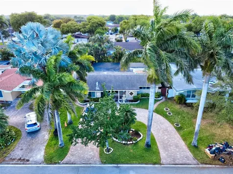 3842 SW 68th Avenue Miramar FL 33023
