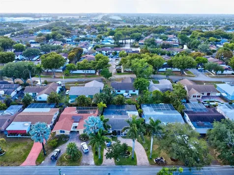 3842 SW 68th Avenue Miramar FL 33023