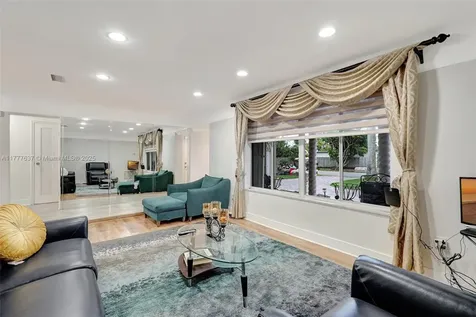 3842 SW 68th Avenue Miramar FL 33023