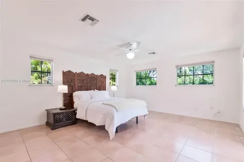 13925 SW 74th Avenue Palmetto Bay FL 33158