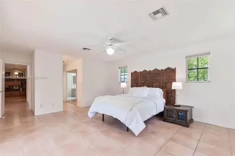 13925 SW 74th Avenue Palmetto Bay FL 33158