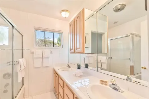 13925 SW 74th Avenue Palmetto Bay FL 33158