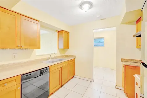 931 NW 38th Avenue Lauderhill FL 33311