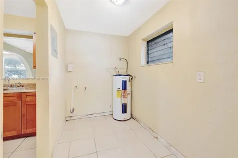931 NW 38th Avenue Lauderhill FL 33311