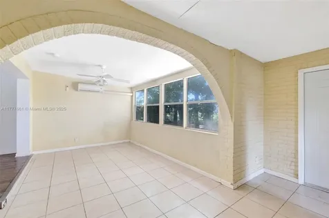 931 NW 38th Avenue Lauderhill FL 33311
