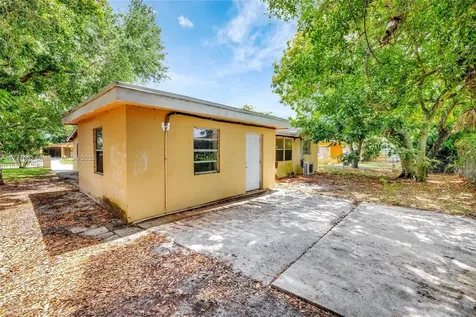 931 NW 38th Avenue Lauderhill FL 33311