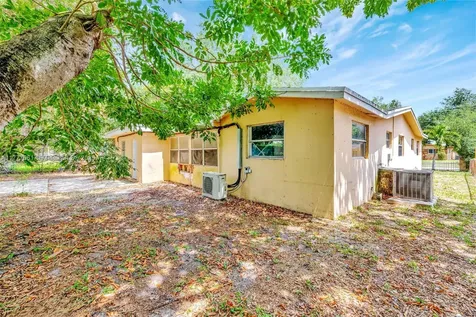 931 NW 38th Avenue Lauderhill FL 33311