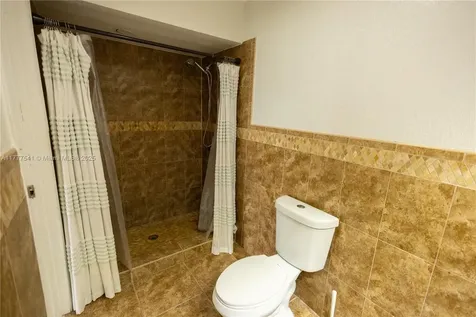 20101 NW 81st Court Hialeah FL 33015