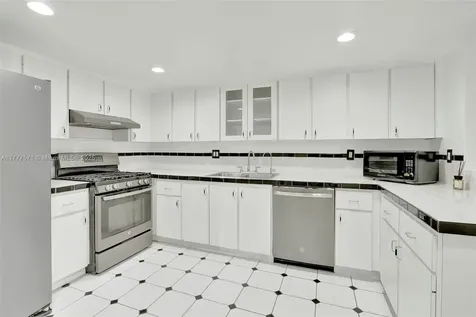 6619 SW 116th Place Miami FL 33173
