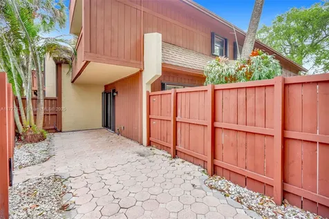 6619 SW 116th Place Miami FL 33173