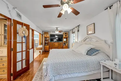 64 NW 19th Street Homestead FL 33030