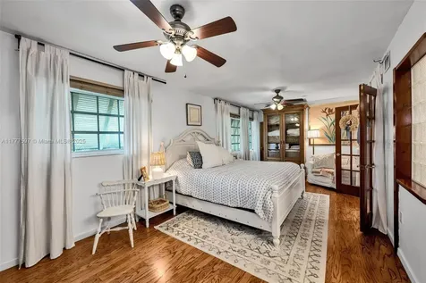 64 NW 19th Street Homestead FL 33030