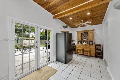 64 NW 19th Street Homestead FL 33030