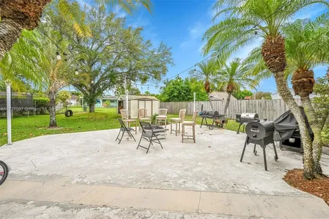64 NW 19th Street Homestead FL 33030