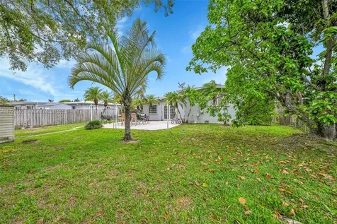 64 NW 19th Street Homestead FL 33030