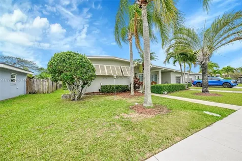 64 NW 19th Street Homestead FL 33030