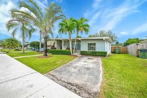 64 NW 19th Street Homestead FL 33030