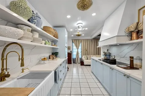 64 NW 19th Street Homestead FL 33030