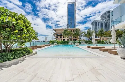 2900 NE 7th Avenue Miami FL 33137