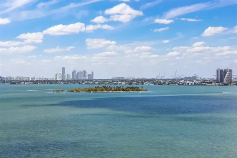 2900 NE 7th Avenue Miami FL 33137