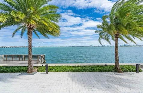 2900 NE 7th Avenue Miami FL 33137