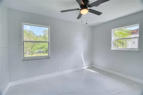 697 Pawnee Street Jupiter FL 33458