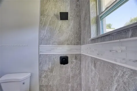 697 Pawnee Street Jupiter FL 33458