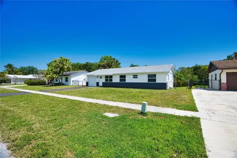 697 Pawnee Street Jupiter FL 33458