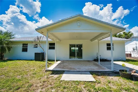 697 Pawnee Street Jupiter FL 33458