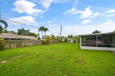 104 W Palmetto Road Lake Worth FL 33467