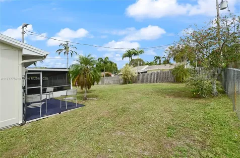 104 W Palmetto Road Lake Worth FL 33467