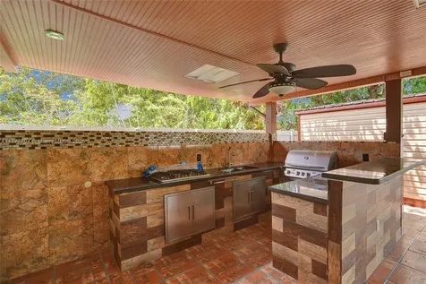 1665 NW 124th Street North Miami FL 33167