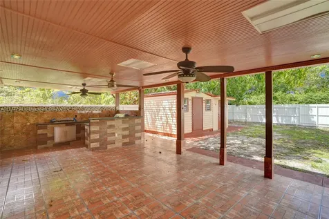 1665 NW 124th Street North Miami FL 33167