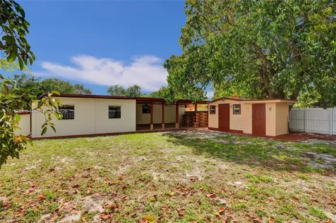 1665 NW 124th Street North Miami FL 33167