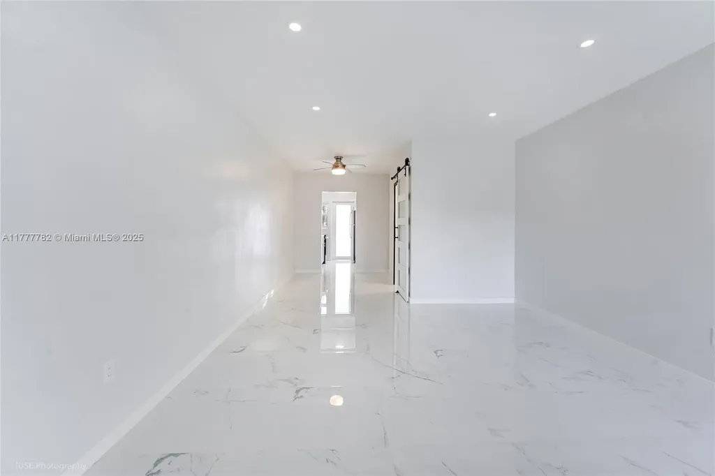 641 Espanola Way Miami Beach FL 33139