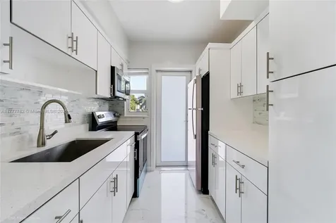 641 Espanola Way Miami Beach FL 33139