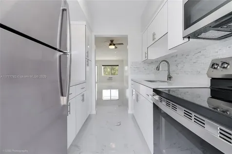 641 Espanola Way Miami Beach FL 33139