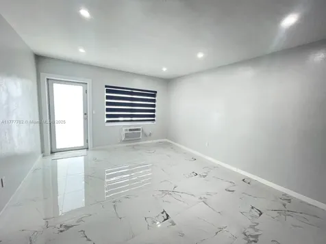 641 Espanola Way Miami Beach FL 33139
