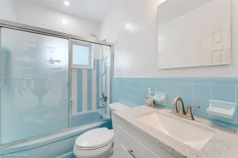 641 Espanola Way Miami Beach FL 33139