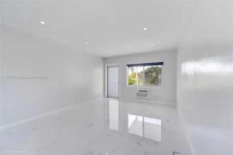 641 Espanola Way Miami Beach FL 33139