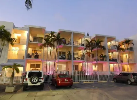 641 Espanola Way Miami Beach FL 33139