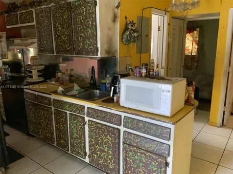 1763 Lauderdale Manor Drive Fort Lauderdale FL 33311