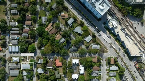 3822 Oak Avenue Miami FL 33133