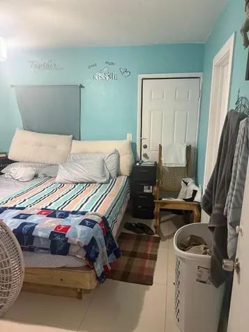2469 NW 35th Street Miami FL 33142