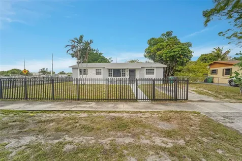 2271 NW 178th Street Miami Gardens FL 33056