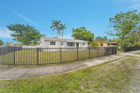 2271 NW 178th Street Miami Gardens FL 33056