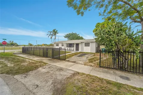 2271 NW 178th Street Miami Gardens FL 33056